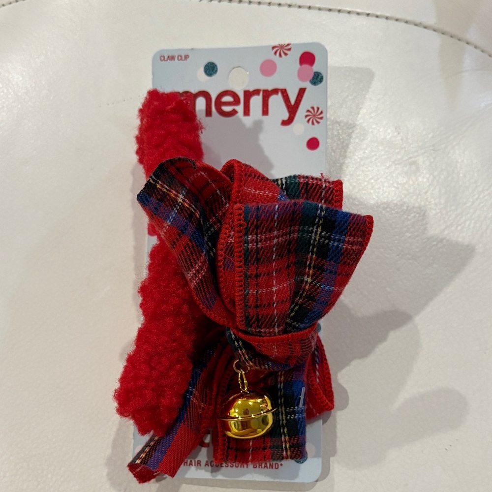 Merry claw clip with bow & bell